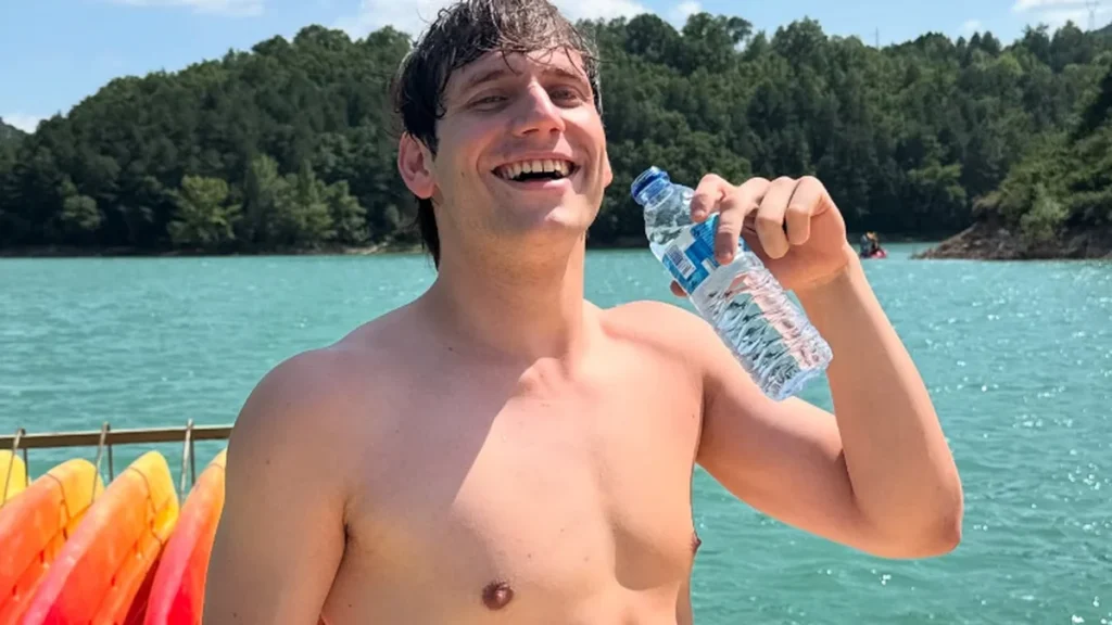 Acidente aéreo no Rio de Janeiro mata youtuber argentino Gaspi e cantor Oliver Tree Acidente aéreo no Rio de Janeiro mata youtuber argentino Gaspi e cantor Oliver Tree