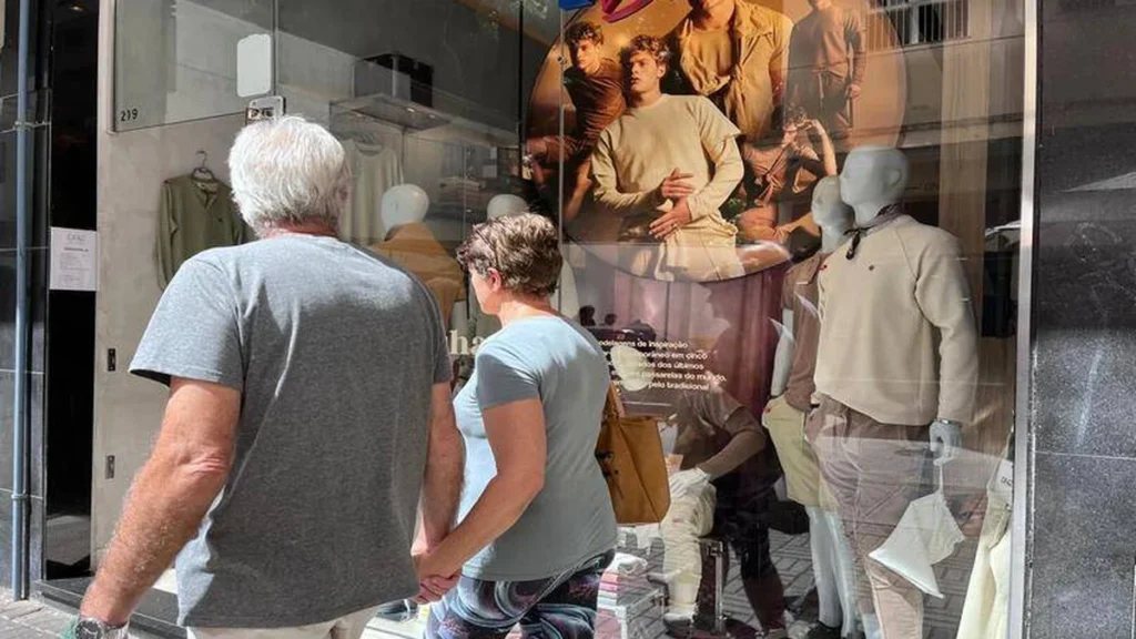 Economia prateada: como a população 60+ impulsiona o comércio de Petrópolis