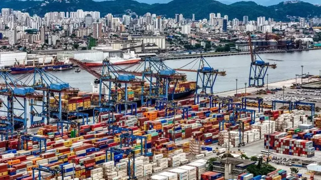 EUA Avaliam Tarifa Sobre Produtos Brasileiros e Impactos na Economia de Petrópolis EUA Avaliam Tarifa Sobre Produtos Brasileiros e Impactos na Economia de Petrópolis