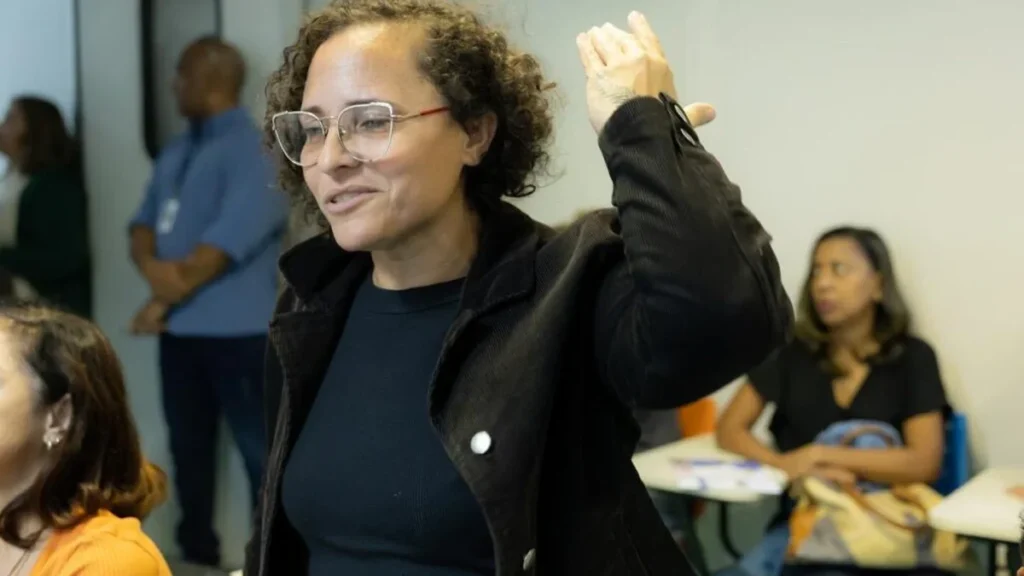 Formação LGBTQIAPN+ capacita 150 educadores da rede municipal em Belford Roxo