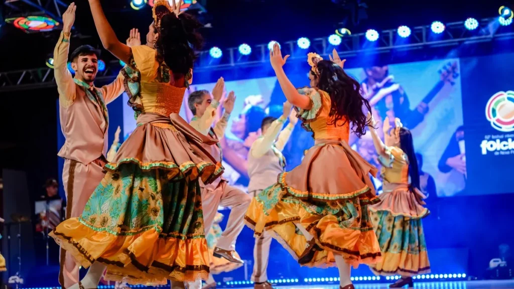 Festival Internacional de Folclore reúne ritmos e tradições de oito países em Nova Petrópolis Festival Internacional de Folclore reúne ritmos e tradições de oito países em Nova Petrópolis