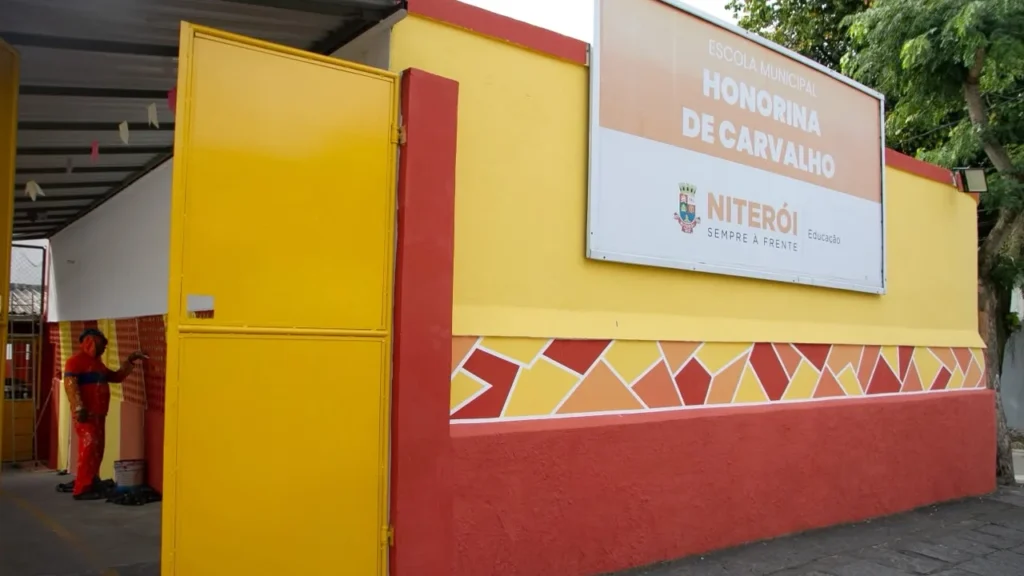 Obras em Escolas Municipais de Niterói Melhoram Estrutura Durante Recesso Escolar Obras em Escolas Municipais de Niterói Melhoram Estrutura Durante Recesso Escolar