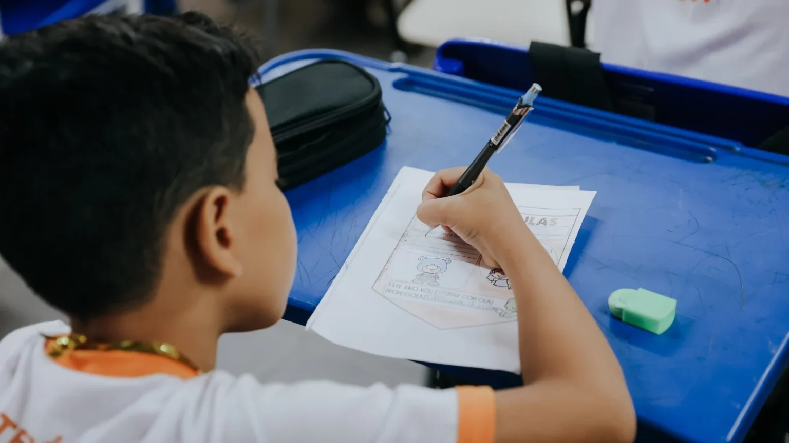 Niterói abre seleção para 300 Agentes de Apoio Escolar na Educação Especial