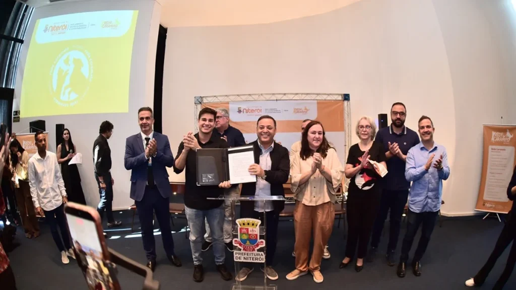 Niterói lança Programa Rede Caramelo para ampliar proteção animal na cidade