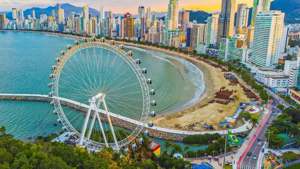 Aluguel em Balneário Camboriú é até 30% mais caro que em São Paulo e Rio em 2024