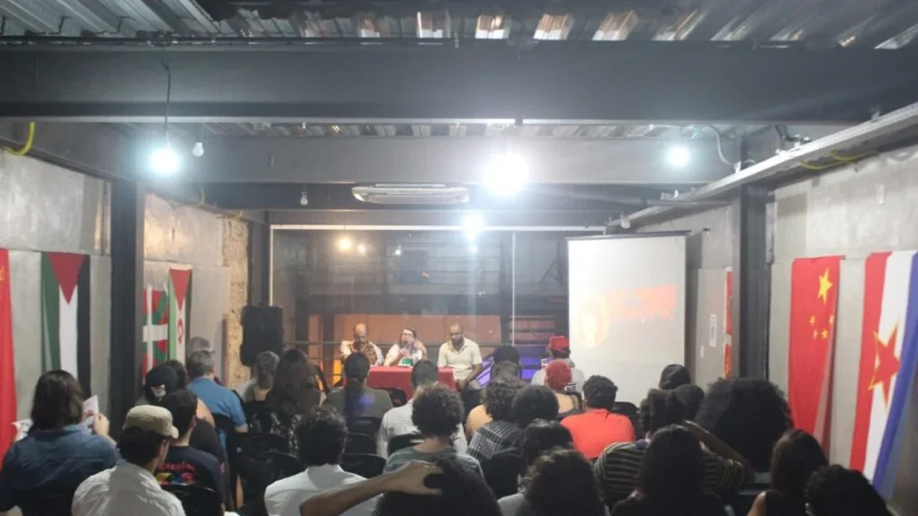 Evento da Liga Anti-imperialista Internacional no Rio debate novo ciclo de lutas globais e destaca a