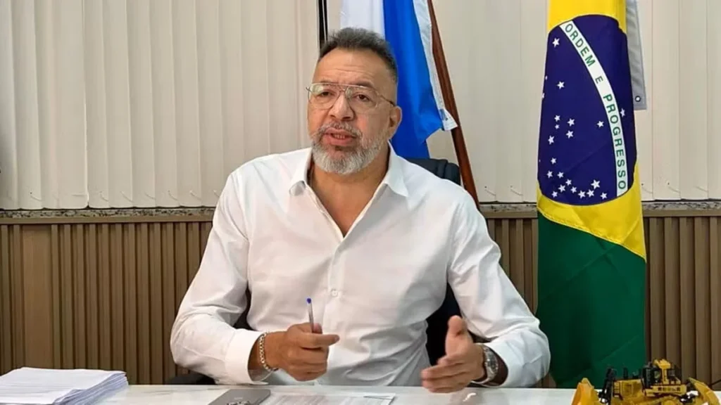 Moraes Concede Liberdade Provisória a Ex-Prefeito de Belford Roxo Preso com Fuzil