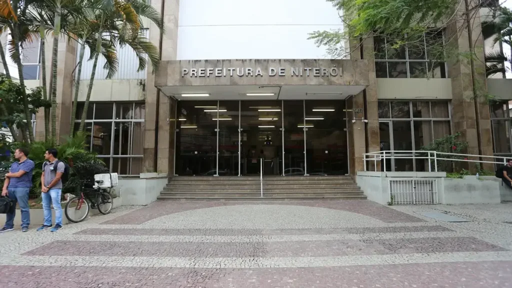 TJRJ Decide pela Inconstitucionalidade na Incorporação de Gratificações em Niterói